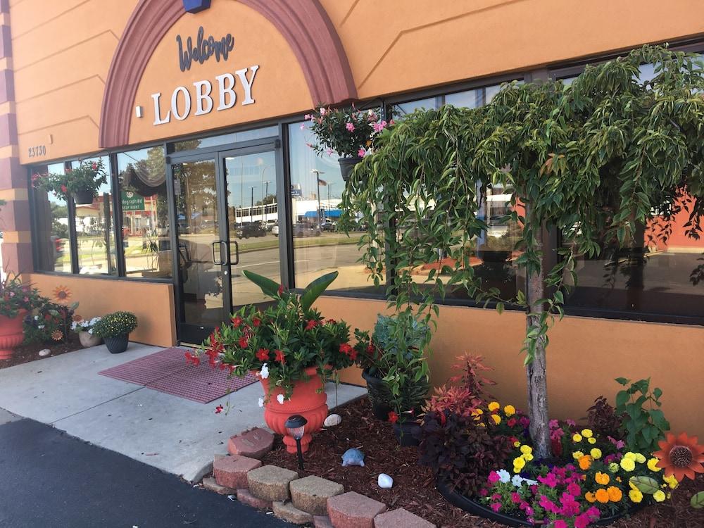 A Victory Inn - West Dearborn Dearborn Heights Exterior photo
